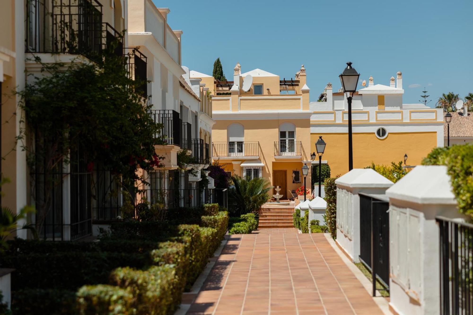 House Next To The In Dunas, Bahia De Holiday home Marbella